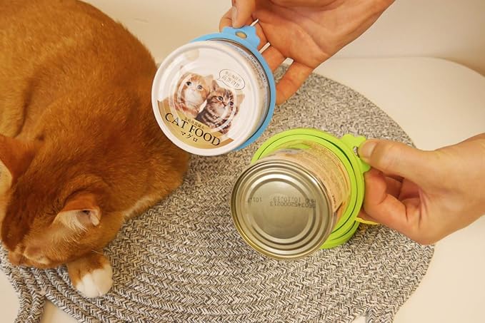 Comtim Pet Food Can Lids, Silicone Can Covers for Dog Cat Food, Universal Size Fit Small Medium Large Cans, 2 Pack and 1 Pet Food Cans Spoon - Image 2