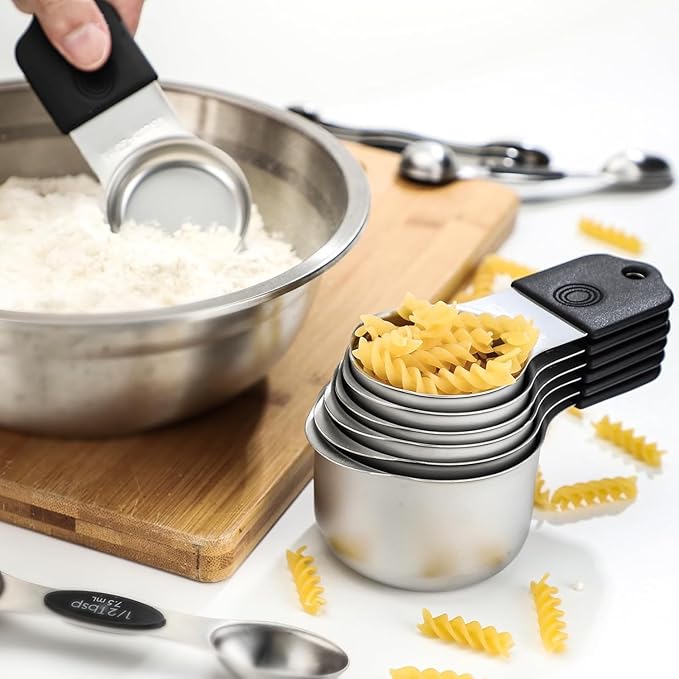 Magnetic Measuring Cups,Stainless Steel Kitchen Aid Cups Measuring set for Liquid & Dry Ingredient,Easy to Read Dishwasher Safe 5 Pcs Black