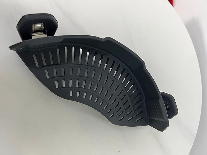 AUOON Clip On Strainer Silicone for All Pots and Pans, Pasta Strainer Clip on Food Strainer for Meat Vegetables Fruit Silicone Kitchen Colander (Gray) - Image 7