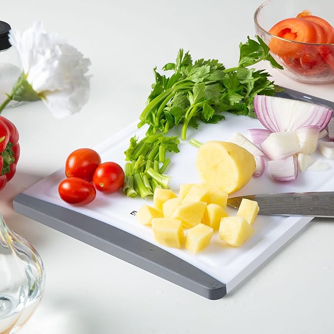 Extra Large Cutting Boards, Plastic Cutting Boards for Kitchen (Set of 4) Cutting Board Set Dishwasher Safe Chopping Board with Juice Grooves Easy-Grip Handles, Grey, Empune - Image 7