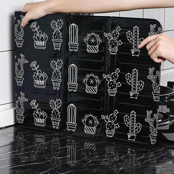 3 Sided Splatter Guard, Aluminum Grease Splatter Screen for Stove Top Foldable Oil Barrier Proof Splash for Kitchen Restaurant Use (Black)