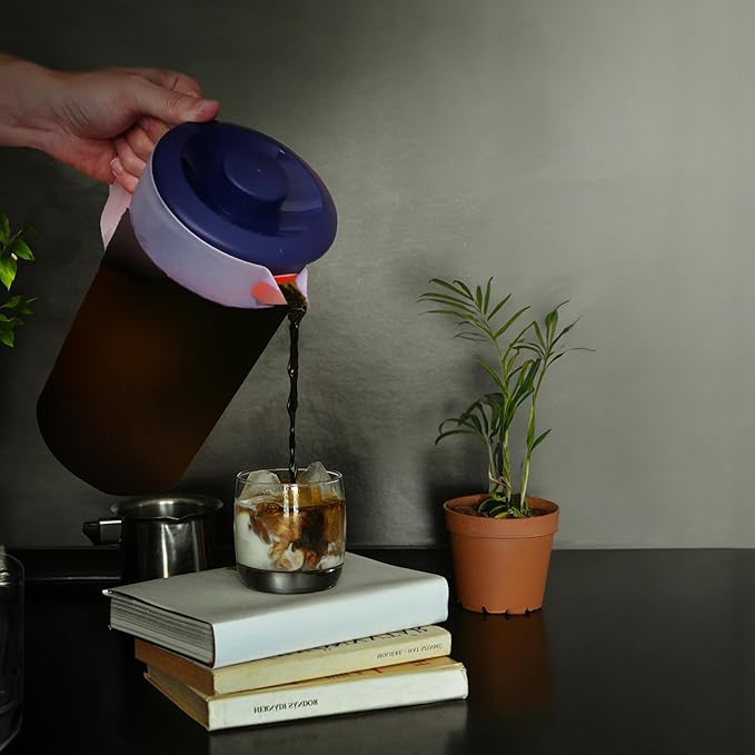 Water Pitcher with Lid 1 Gallon Pitcher, Freezer/Dishwasher Safe, BPA Free & Phthalate Free - Navy - Image 5