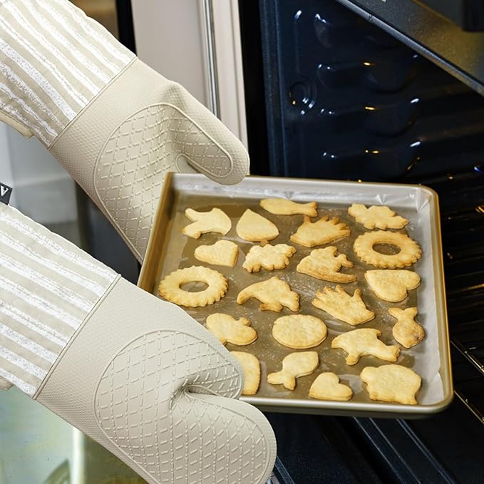 Alselo Silicone Oven Mitts Heat Resistant 932℉ with Waterproof & Non-Slip Kitchen Mittens, Set of 2 Extra Long Oven Gloves with Soft Cotton Terry Lining for Baking Cooking Barbecue (Khaki, 2) - Image 5