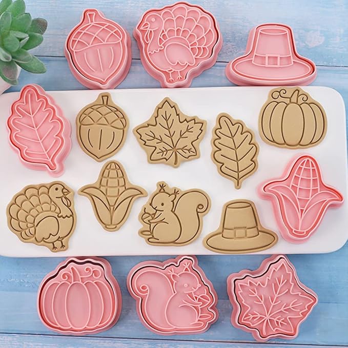 8-Pcs Thanksgiving Cookie Cutters Set 3D Pumpkin, Turkey, Corn, Maple leaf, Hazelnut, Squirrel Cookie Cutters for Party Baking Decoration