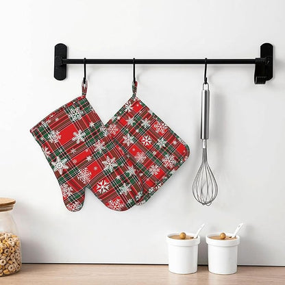 Christmas Plaid Snowflake Oven Mitts and Pot Holders Set, 4pcs Red and Green Checkered Silicone Oven Glove for Kitchen Heat Resistant Buffalo Plaid Oven Mitts and Potholders Non-Slip for BBQ