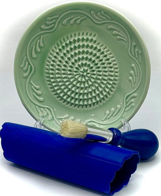 BonCera, All-in-one Premium Ceramic Garlic Grater Plate 4-Piece Set - Turquoise Green Floral Edge Design - For Garlic, Ginger, Chocolate, and more! - Comes with 5" Plate, Peeler, Brush, and Stand