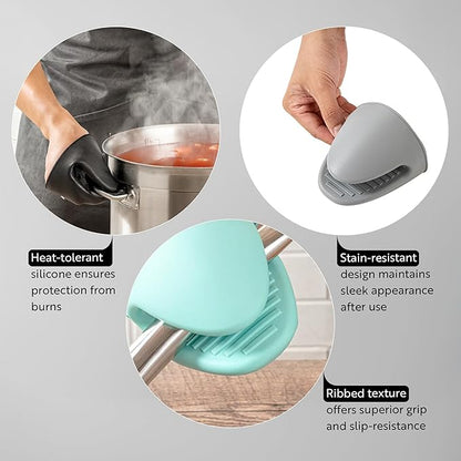 Comfy Grip 4.3 x 3.5 x 4.2 Inch Mini Oven Mitt Pot Holders, 1 Food-Grade Finger Mitt Set - 2-Piece Set, Oven-Ready Up To 446F, Turquoise Silicone Mitts, Ribbed Texture, Dishwashable - Restaurantware