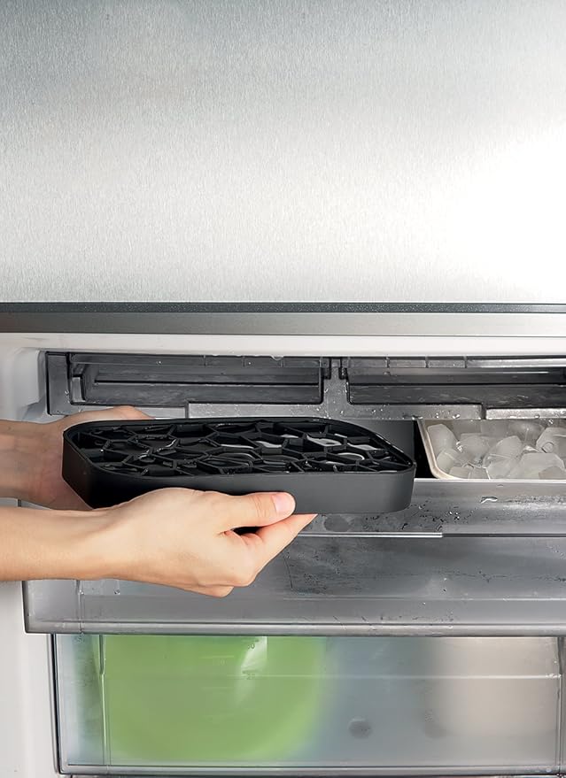 Lékué Ice Box | Black | Ice Cube Tray For Freezer With Lid & Bin | Made With 100 Percent Platinum Silicone | Elegant And Retro Style Ice Cubes | For Cocktails, Ice Tea & Coffee And More | - Image 5