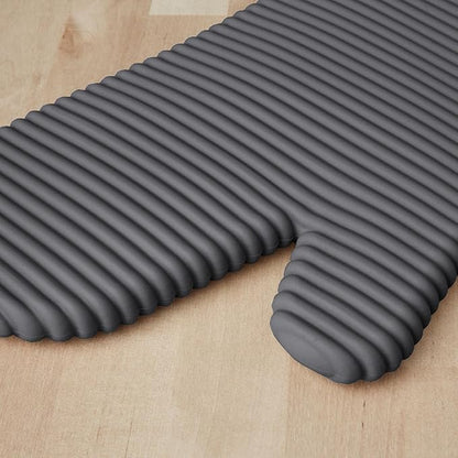 KITCHENAID Ribbed Soft Silicone Oven Mitt 2-Pack Set, 7.5"x13", Charcoal Grey - Image 4