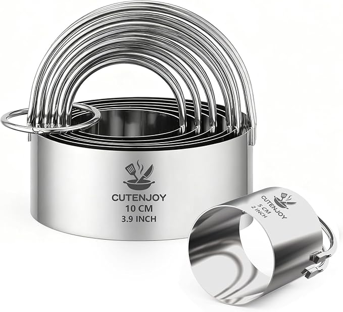 6 Pcs Large Cookie Cutters (2, 2.3, 2.8, 3.14, 3.54, 3.9 Inch), Round Biscuit Cutter Set with Handle and Big Ring, Professional Baking Dough Cutter Tools for Cakes, Sandwiches, Donuts, Dumplings by Unknown