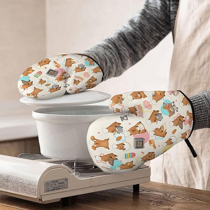 Capybara Gifts for Women, Funny Capybara Oven Mitt & Pot Holder Set, Heat Resistant Silicone Kitchen Mittens, Birthday Mother's Day Housewarming Gift Idea for Mom, Wife, BFF