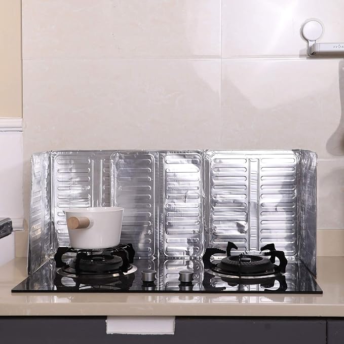 2 Pieces Splatter Guards for Frying Stove Splatter Guard Anti Oil Barrier Nonstick Aluminum Oil Shield Guard for Kitchen Cooking Guard