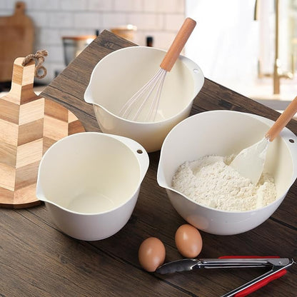 3 Plastic Mixing Bowls with Pour Spout,Lids and TPR Non-Slip Bottom,Small Nesting Batter Bowl Set for Kitchen Prep,Baking,Storage,BPA Free,Easy to Grip,1.5Qt,2Qt,3Qt,White