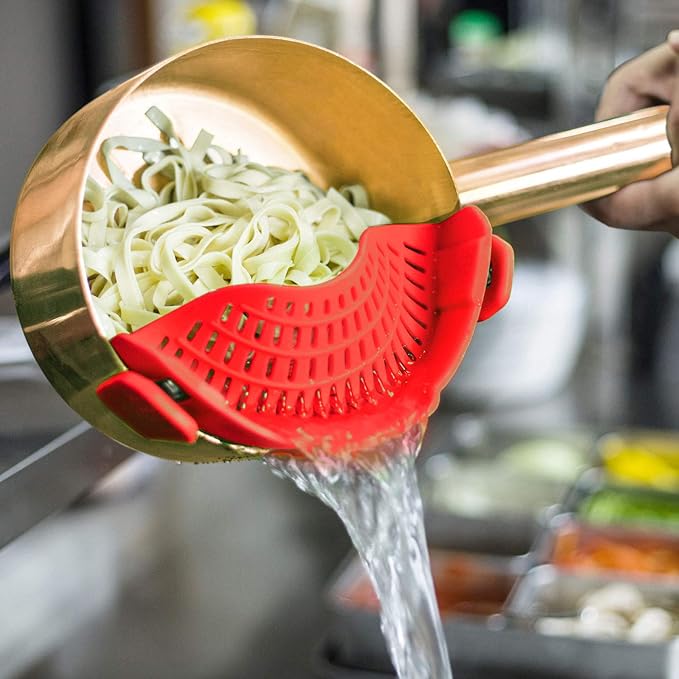 Clip On Strainer Silicone for all Pots and Pans, AUOON Pasta Strainer Clip on Food Strainer for Meat Vegetables Fruit Silicone Kitchen Colander - Image 3