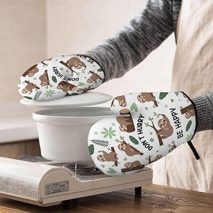 Sloth Gifts for Women, Funny Sloth Oven Mitt & Pot Holder Set, Heat Resistant Silicone Kitchen Mittens, Birthday Mother's Day Housewarming Gift Idea for Mom, Wife, BFF