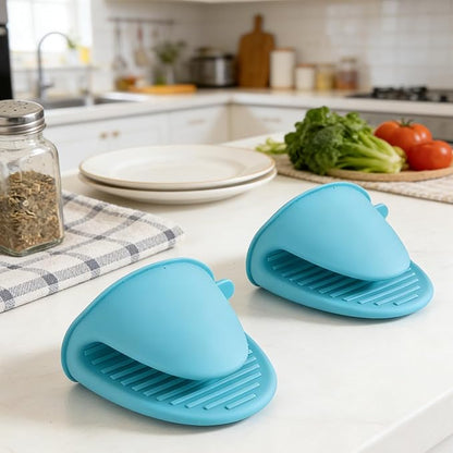 4 PCS Silicone Oven Mitts Heat Resistant Mini Oven Gloves for Kitchen Rubber Air Fryer Mitts Oven Accessories Finger Cooking Pinch Mitts Pot Holders for Kitchen Cooking Baking Dishwasher, Blue & Green - Image 2