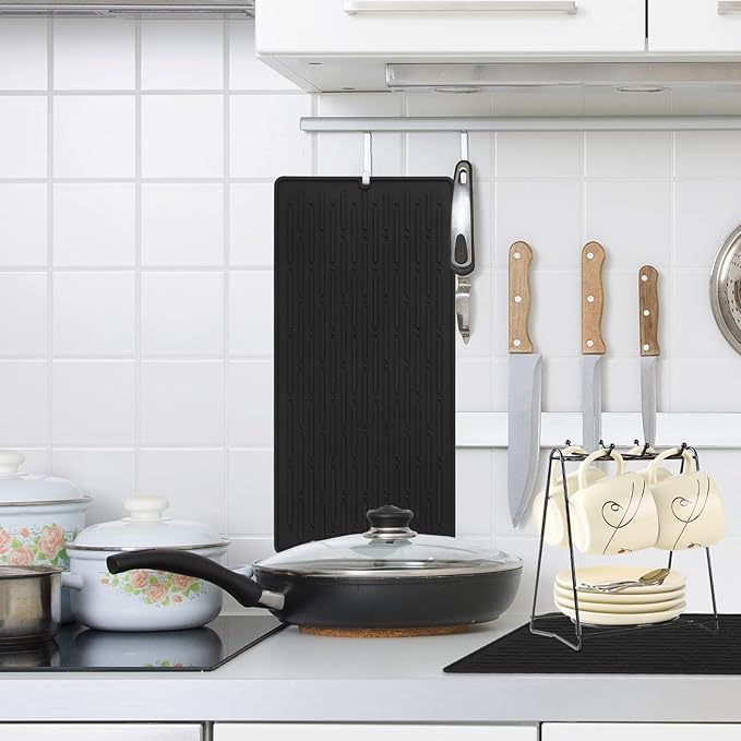 GeeRic Dish Drying Mats, Heat-resistant Silicone Mat for Kitchen Counter, Non-Slip Dish Dry Mat Dishwasher Safe Medium, Black