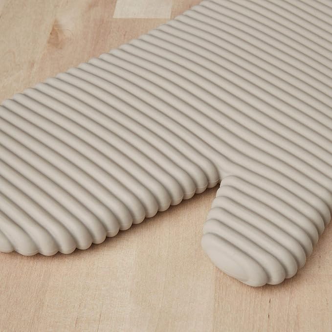 KITCHENAID Ribbed Soft Silicone Oven Mitt 2-Pack Set, 7.5"x13", Milkshake - Image 3