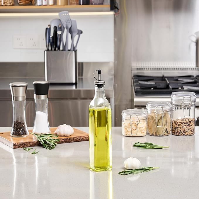 Restaurantware RW Base 16.9 Ounce Olive Oil Dispenser 1 Kitchen Oil Dispenser Bottle - With Stopper Spout Non-Leaking Clear Glass Olive Oil Pourer For Cooking Or Salad Dressings
