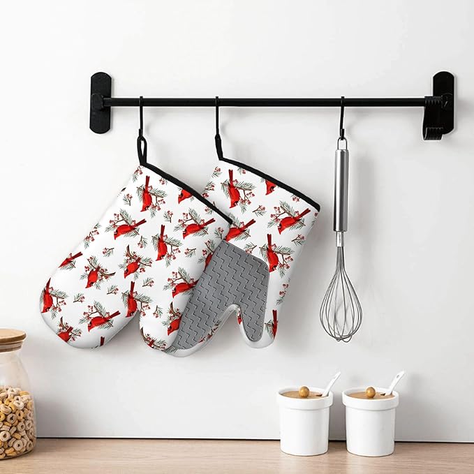 Christmas Cardinal Birds Oven Mitts and Pot Holders Sets of 3, Cardinal Birds Red Berry Decor Oven Mitts, Rdinal Bird Kitchen Decor Heat Resistant Non-Slip Silicone Gloves for Cooking Baking BBQ