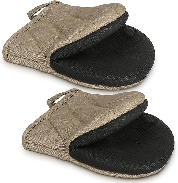 1 Pair Short Oven Mitts - Silicone Kitchen Oven Gloves High Heat Resistant 500℉, Mini Oven Mits with Non-Slip Grip Surfaces and Hanging Loop for BBQ, Baking, Cooking and Grilling (Coffee) by Qulable