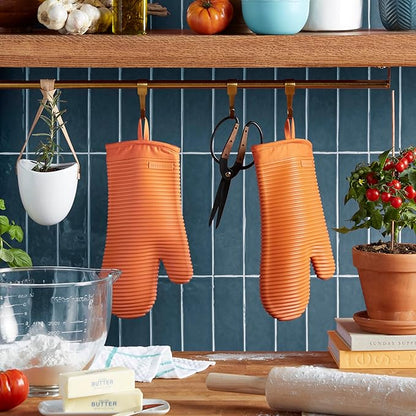 KITCHENAID Ribbed Soft Silicone Oven Mitt 2-Pack Set, 7.5"x13", Honey - Image 2