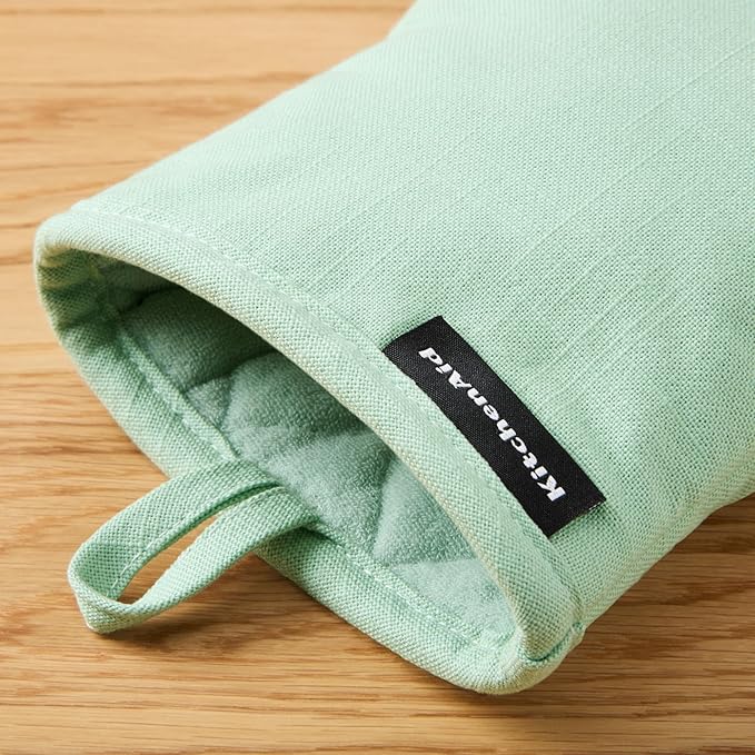 KITCHENAID Gourmet Series Gridlines Mini Oven Mitts 2-Pack Set, Heat Resistant up to 600°F, Soft Silicone Grip, Magnetic Cuff, Pistachio Green, 5.5"x9" - Image 4