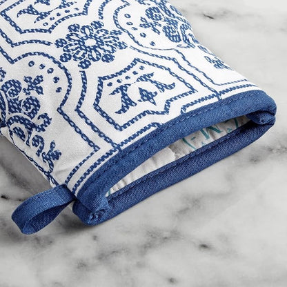 Martha Stewart Strie Medallion Mini Oven Mitt 2-Pack Set, Navy Blue, 5.5"X8" - Image 4