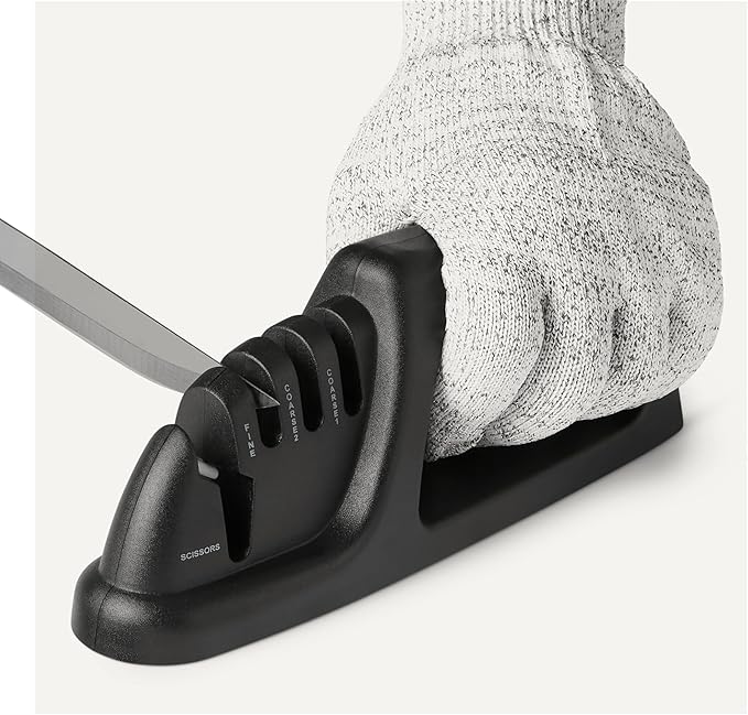 Amazon Basics 4-in-1 Knife Sharpener with Non-Slip Base, Includes Safety Glove - Image 3