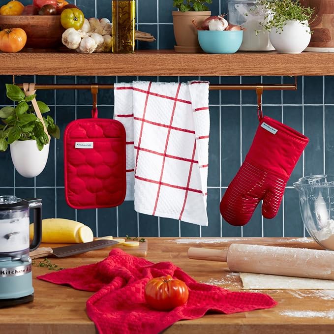 KITCHENAID Quilted Cotton Terry Cloth Oven Mitt, Pot Holder, Kitchen Towel 4-Pack Set, Heat Resistant, Silicone Grip, Gift Set, Passion Red, 16"x26", 7"x13" & 7"x10" - Image 2