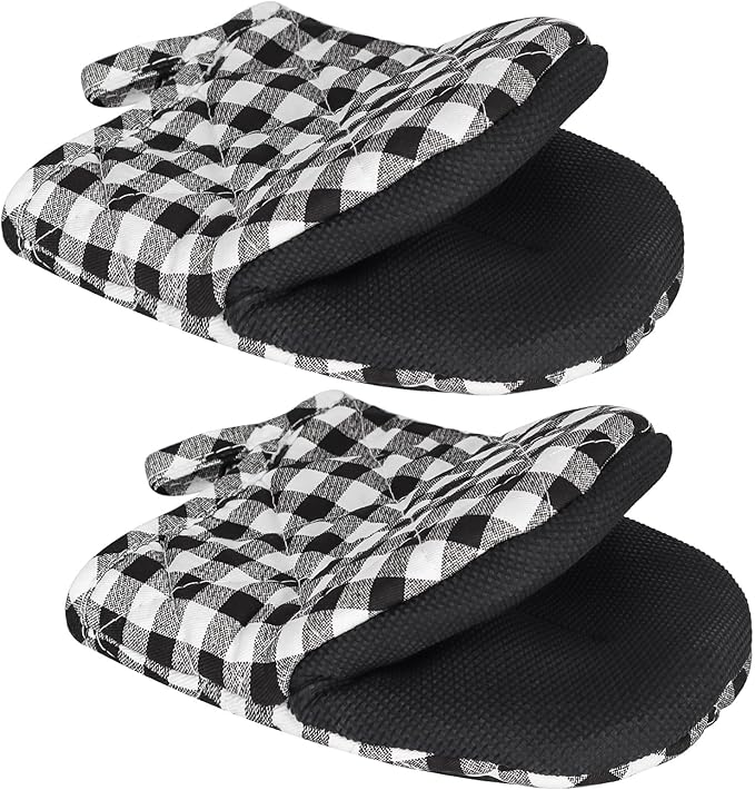 1 Pair Short Oven Mitts - Silicone Kitchen Oven Gloves High Heat Resistant 500℉, Mini Oven Mits with Non-Slip Grip Surfaces and Hanging Loop for BBQ, Baking, Cooking and Grilling by Qulable