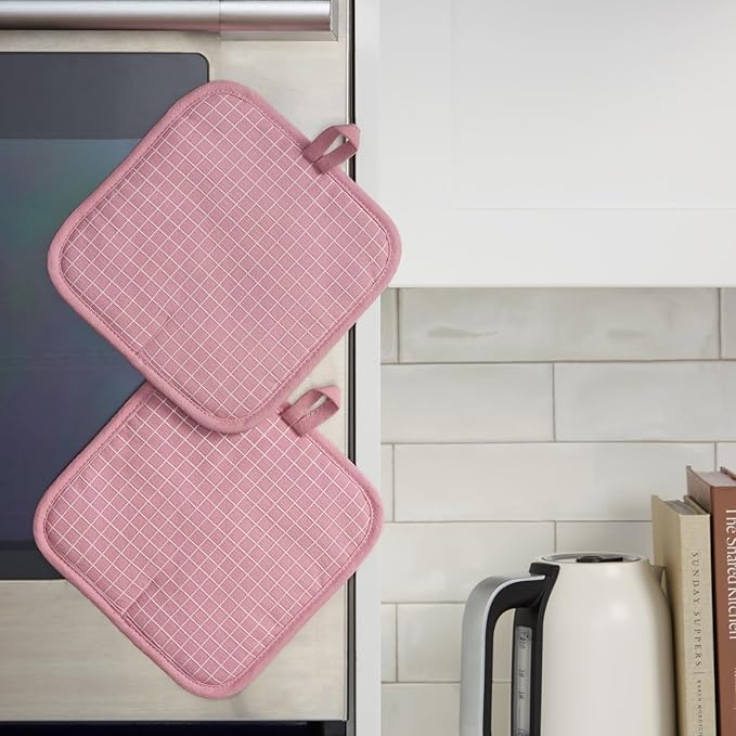 KITCHENAID Gourmet Series Gridlines Pot Holders 2-Pack Set, Heat Resistant up to 600°F, Soft Silicone Grip, Magnetic Cuff, Dried Rose, 8"x8" - Image 5