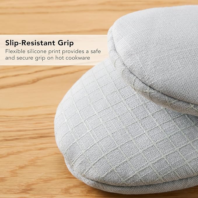 KITCHENAID Gourmet Series Gridlines Mini Oven Mitts 2-Pack Set, Heat Resistant up to 600°F, Soft Silicone Grip, Magnetic Cuff, Matte Grey, 5.5"x9" - Image 7