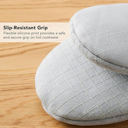 KITCHENAID Gourmet Series Gridlines Mini Oven Mitts 2-Pack Set, Heat Resistant up to 600°F, Soft Silicone Grip, Magnetic Cuff, Matte Grey, 5.5"x9" - Image 7