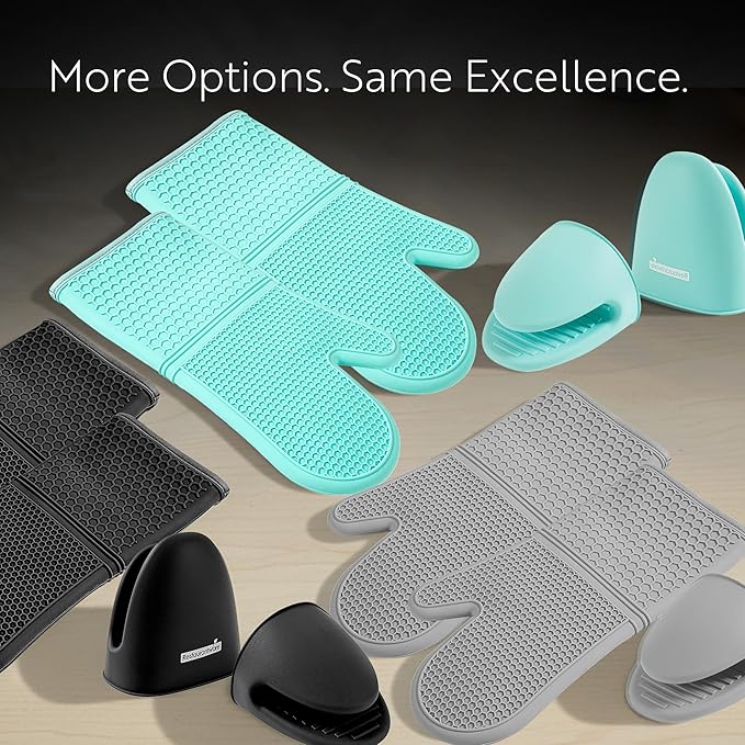 Comfy Grip 14 x 7.3 Inch Thick Baking Mitts, 1 Food-Grade Cooking Glove Set - 2-Piece Set, Heat-Resistant, Turquoise Silicone Oven Mitts, Honeycomb Texture, With Soft Cotton Lining - Restaurantware