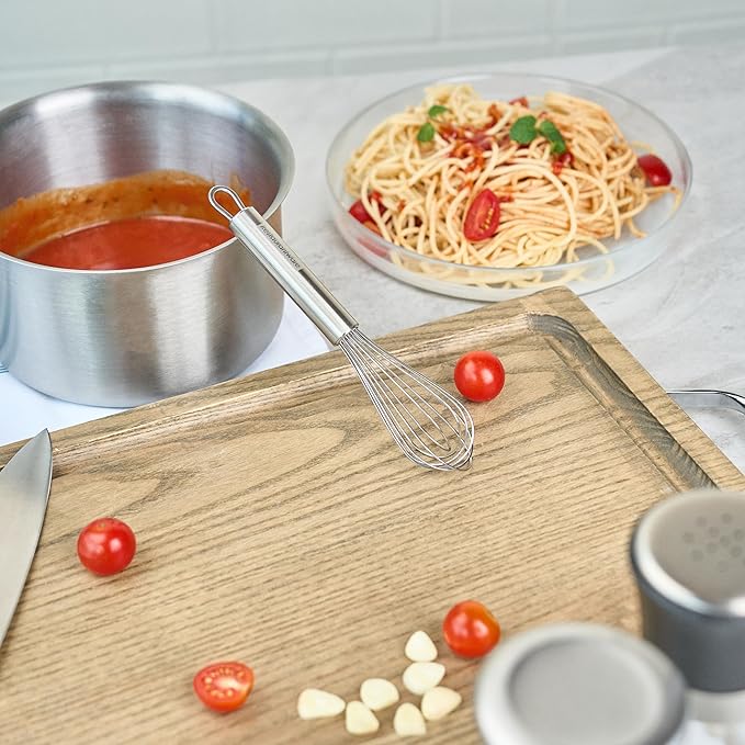 Restaurantware 7 in Stainless Steel Wire Whisk - German Standard Kitchen Balloon Whisk with Ergonomic Handle, Dishwasher Safe - Durable French Whisk for Cooking, Mixing Thick Batter and Sauce - Image 4