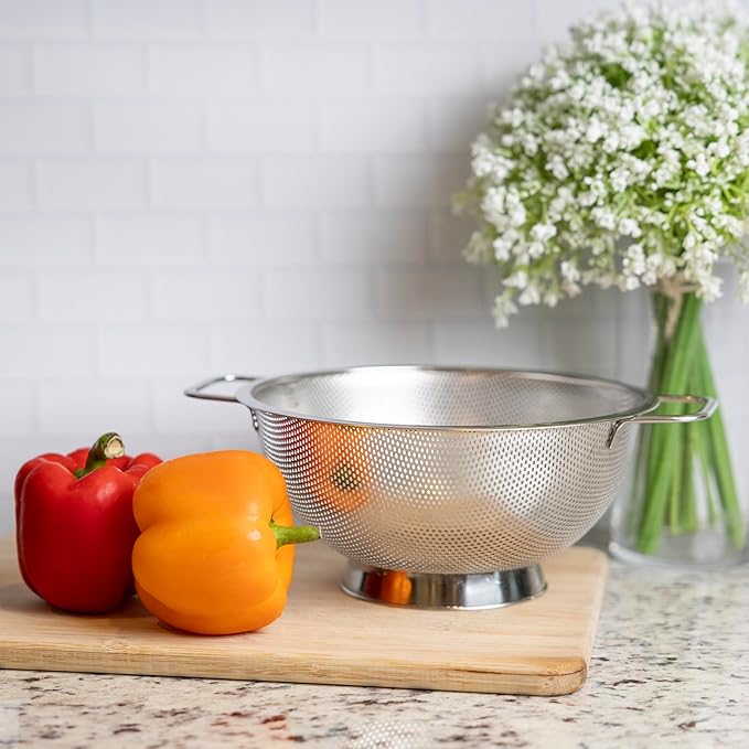 Fox Run Large Stainless Steel Colander, 3 Quart Pasta Strainer With Handles, 8.9” x 11.1” x 4” - Image 2