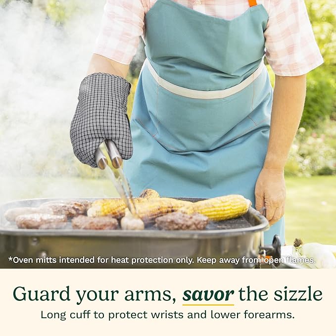 Cuisinart Heritage Kitchen Oven Mitts – Heat-Resistant Kitchen Mitts for Oven with Non-Slip Neoprene Palm, Long Cuff, and Cotton Filling – Durable Oven Gloves for Cooking, Baking, & Grilling - Image 4