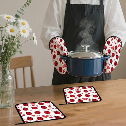 Cute Ladybug Oven Mitts and Pot Holders,Red Heart Heat Resistant Oven Mitts Gloves and Pot Holder for Home Kitchen Decorations Cooking Baking BBQ Gifts,Set of 4
