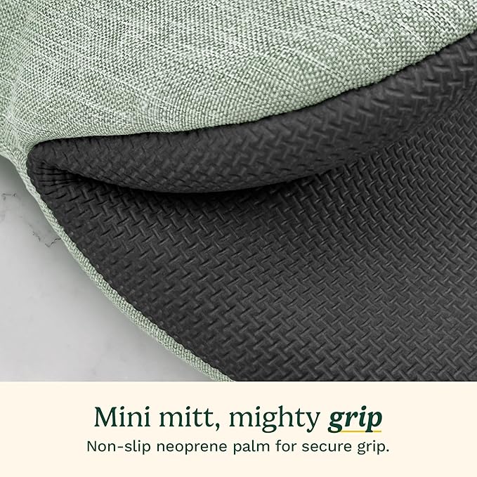 Cuisinart Mini Oven Mitts – 5.5” x 7” Heat-Resistant Kitchen Mitts for Oven with Non-Slip Neoprene Palm, Cotton Filling, and Fabric Loop – Durable Oven Mitt Set for Cooking & Baking (Chambray) - Image 4