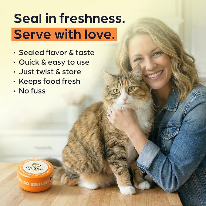 Canned Cat Food Storage Container Patent Pending Reusable Airtight Can Cover Pet Food Sealer - Keeps Cat Food Container Sealed and Fresh in the Fridge, Eliminates Odor (1 pack)