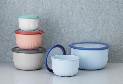 Oggi Set of 4 Prep, Store & Serve Plastic Bowls - w/See-Thru Lids- Dishwasher, Microwave & Freezer Safe, (0.7, 1.4, 2.6, 4 Quarts) - Multicolor - Image 3