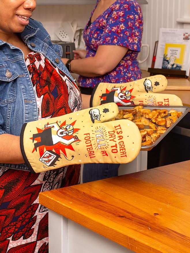 Blue Q It's a Great Day to Yell at Football Funny Oven Mitts - Cute Oven Mitts, Home Kitchen Gifts, Cooking Accessories, Super-Insulated Quilting, Natural-Fitting, 100% Cotton, Size 12.5" L x 7.5" W