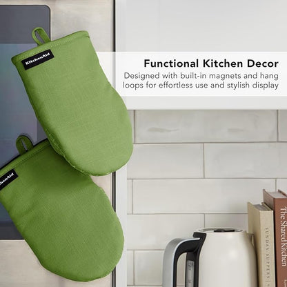 KITCHENAID Gourmet Series Gridlines Mini Oven Mitts 2-Pack Set, Heat Resistant up to 600°F, Soft Silicone Grip, Magnetic Cuff, Matcha Green, 5.5"x9" - Image 6