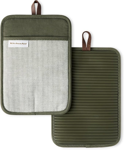 KITCHENAID® Evergreen Design Series Herringbone Ribbed Soft Silicone Pot Holders 2-Pack Set, Heat Resistant up to 500°F, Flexible & Waterproof, Deep Forest Green, 7"x10" by KitchenAid
