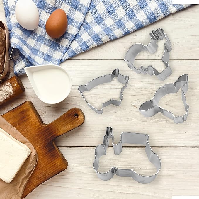10 PCS Farm Cookie Cutter Set with Recipe Booklet Rooster Cow Pig Lamb Horse Barn and Tractor Cow Face Milk Bottle Bull head