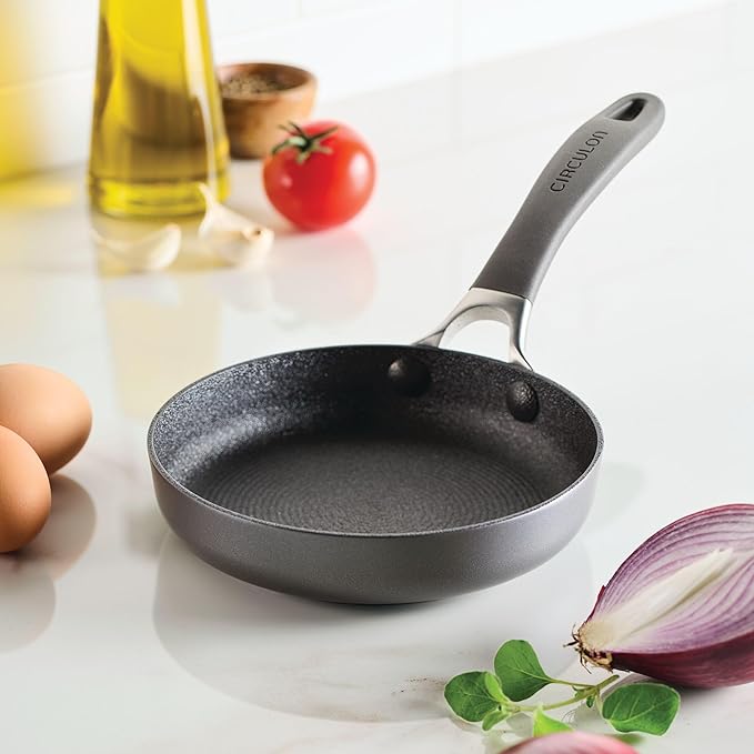 Circulon A1 Series with ScratchDefense Nonstick Induction Small Frying Pan for Eggs, Induction Cookware, Egg Pan, 6.25-Inch, Graphite - Image 3