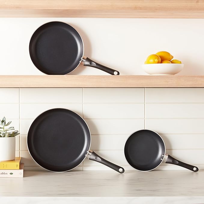 Amazon Basics Ceramic Non-Stick 3-Piece Frying Pan Set, 8 Inch, 10 Inch & 12 Inch, Black - Image 3