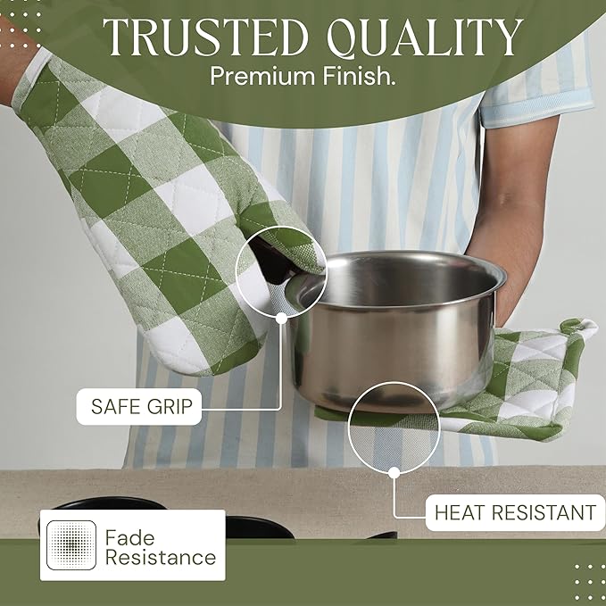 Buffalo Plaid Check Oven Mitts and Pot Holders Set, 100% Cotton, Heat Resistant, 2 Oven Gloves (7x13 Inches) and 2 Hot Pads (8x8 Inches) for Cooking and Baking, Mint Green White