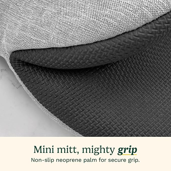 Cuisinart Mini Oven Mitts – 5.5” x 7” Heat-Resistant Kitchen Mitts for Oven with Non-Slip Neoprene Palm, Cotton Filling, and Fabric Loop – Durable Oven Mitt Set for Cooking & Baking (Chambray) - Image 4